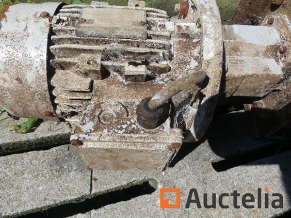 Grote foto 2 motoren agrarisch tractor onderdelen
