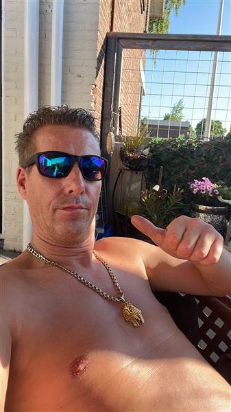 Grote foto zoek sexmaatje of friends with benefits contacten en berichten man zoekt vrouw