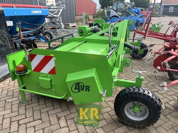Grote foto avr overig 63327 agrarisch oogstmachines
