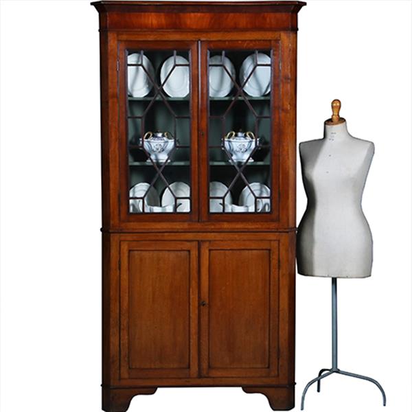 Grote foto strakke georgian hoekkast welsh ca 1800 eiken met mahonie no.300240 antiek en kunst stoelen en banken