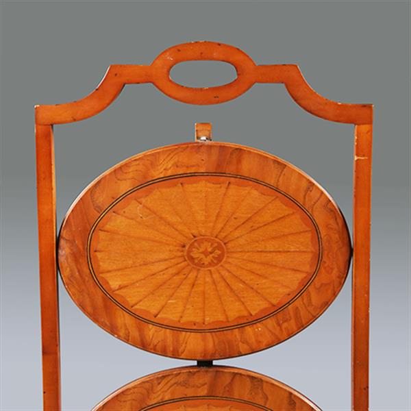 Grote foto cake stand in satijnhout ingelegd met zonmotief ca. 1920 no.301885 antiek en kunst stoelen en banken