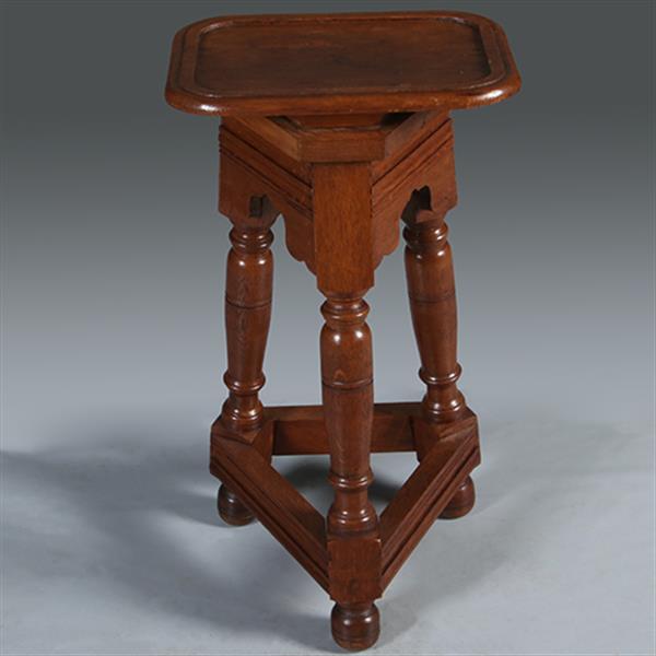 Grote foto robuuste pi destal of atelier bok ca 1890 voor presentatie van kunstwerk ca 1900 no.301622 antiek en kunst stoelen en banken