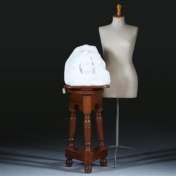Grote foto robuuste pi destal of atelier bok ca 1890 voor presentatie van kunstwerk ca 1900 no.301622 antiek en kunst stoelen en banken
