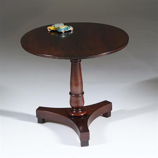 Grote foto ronde biedermeier salontafeltje in mahonie ca. 1830 no.301815 antiek en kunst stoelen en banken