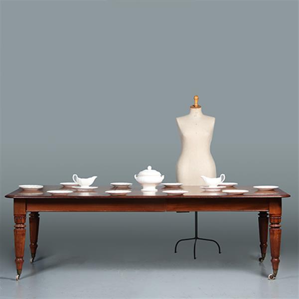 Grote foto eetkamertafel tot 12 personen victoriaans ca 1860 in mooie oude kleur no.301880 antiek en kunst stoelen en banken