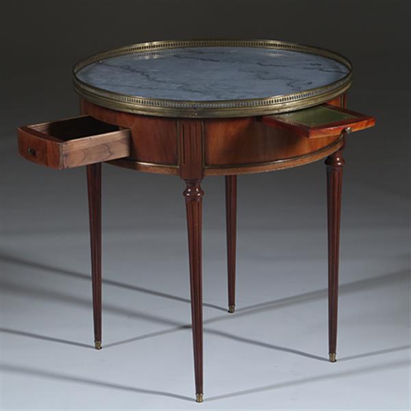 Grote foto bouillotte tafel met twee laden en twee tirettes ca 1910 bronzen randje no.301805 antiek en kunst stoelen en banken
