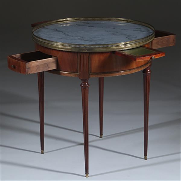 Grote foto bouillotte tafel met twee laden en twee tirettes ca 1910 bronzen randje no.301805 antiek en kunst stoelen en banken