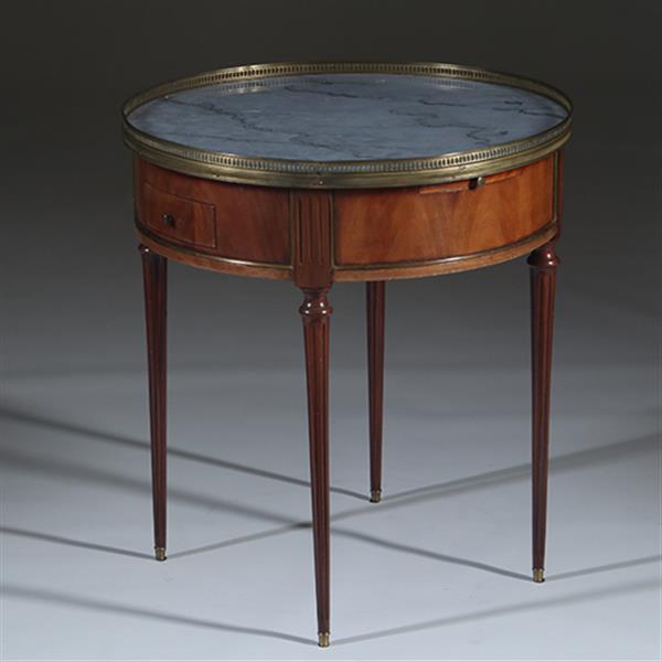 Grote foto bouillotte tafel met twee laden en twee tirettes ca 1910 bronzen randje no.301805 antiek en kunst stoelen en banken