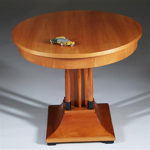 Grote foto art deco salontafel in blond kersen met zwart gelakte details ca 1915 no.301810 antiek en kunst stoelen en banken