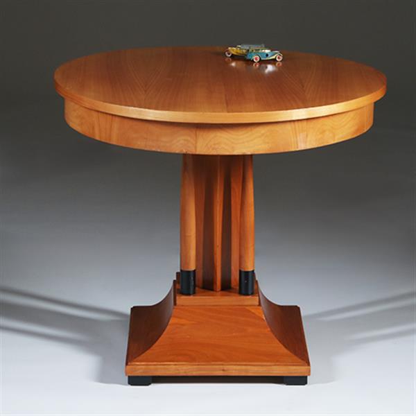 Grote foto art deco salontafel in blond kersen met zwart gelakte details ca 1915 no.301810 antiek en kunst stoelen en banken