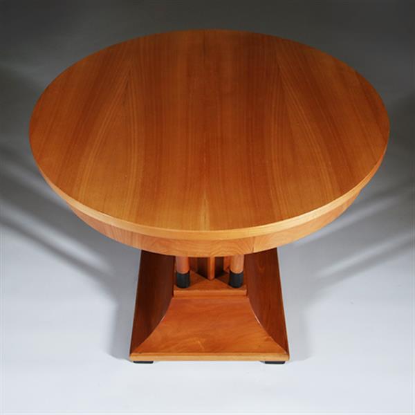 Grote foto art deco salontafel in blond kersen met zwart gelakte details ca 1915 no.301810 antiek en kunst stoelen en banken