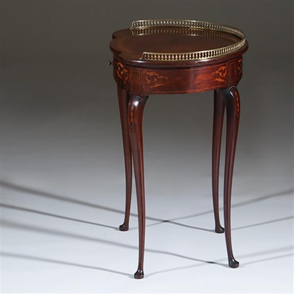 Grote foto niervormig latafeltje klein schrijftafeltje frankrijk ca 1900 met lade inlegwerk en gegoten bronzen antiek en kunst stoelen en banken