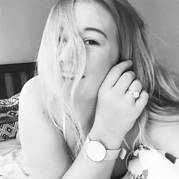 Grote foto ik zoek gewoon een fijne toekomst contacten en berichten vrouw zoekt man