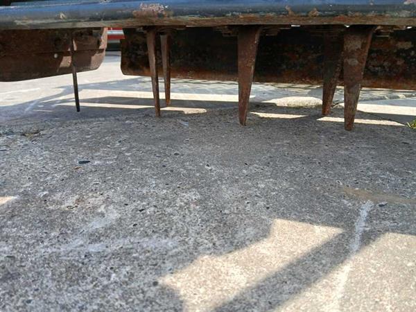 Grote foto trer mtz 135 roterkopeg agrarisch akkerbouw