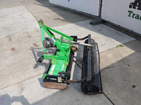 Grote foto trer mtz 135 roterkopeg agrarisch akkerbouw