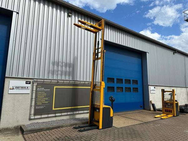 Grote foto vs 22262 elektrische triplex stapelaar jungheinrich freelift doe het zelf en verbouw hefwerktuigen