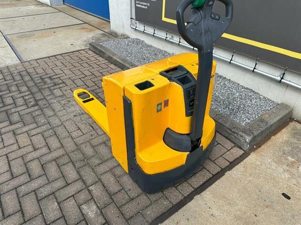 Grote foto vs 22263 elektrische palletwagen jungheinrich eje118 doe het zelf en verbouw hefwerktuigen