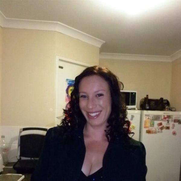 Grote foto sluit jij ons in jouw hart contacten en berichten vrouw zoekt man