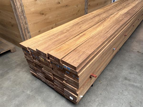 Grote foto 45x180 mm iroko geschaafd 445 cm doe het zelf en verbouw hout en planken