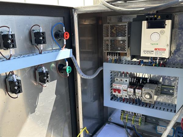 Grote foto opvoerband roestvrijstalen frame met pp modulair band doe het zelf en verbouw afvalverwerking