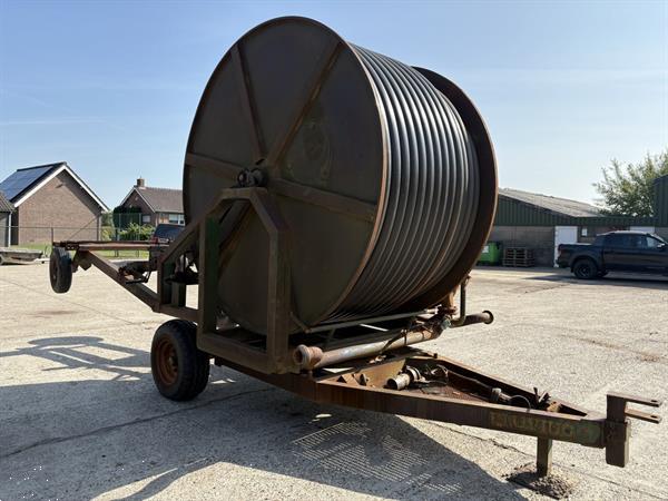 Grote foto pluvius 90 300 beregeningshaspel agrarisch beregeningapparatuur
