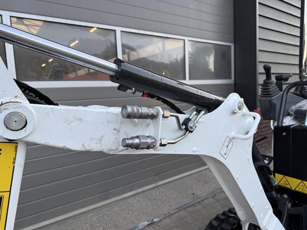 Grote foto bobcat e10 z minigraver 2025 28 uur demo doe het zelf en verbouw kranen en graafmachines