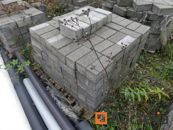 Grote foto 8904 121 verkoop van diverse cement en natuurklinkers 15 pallets doe het zelf en verbouw onderdelen en accessoires