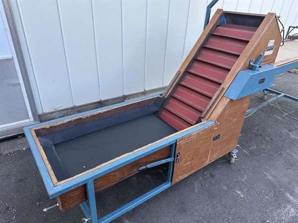 Grote foto perfect leesband met elevator agrarisch transportbanden
