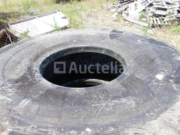 Grote foto bouwmachine band bridgestone 23.5 r 25 agrarisch wielen