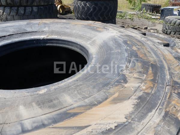Grote foto 2 michelin 26.5 r 25 banden voor bouwmachines agrarisch wielen