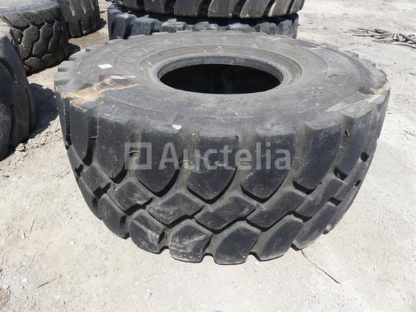 Grote foto goodyear 23.5 r 25 band voor bouwmachines agrarisch wielen