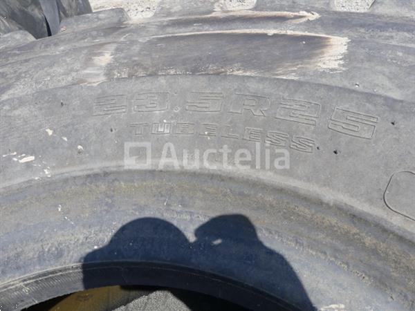 Grote foto goodyear 23.5 r 25 band voor bouwmachines agrarisch wielen