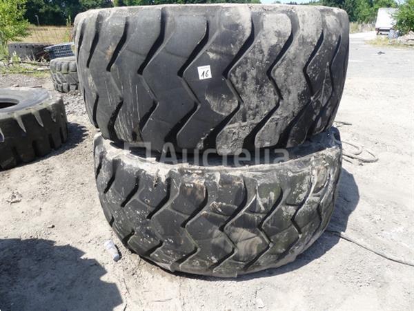 Grote foto 2 michelin 26.5 r 25 banden voor bouwmachines agrarisch wielen