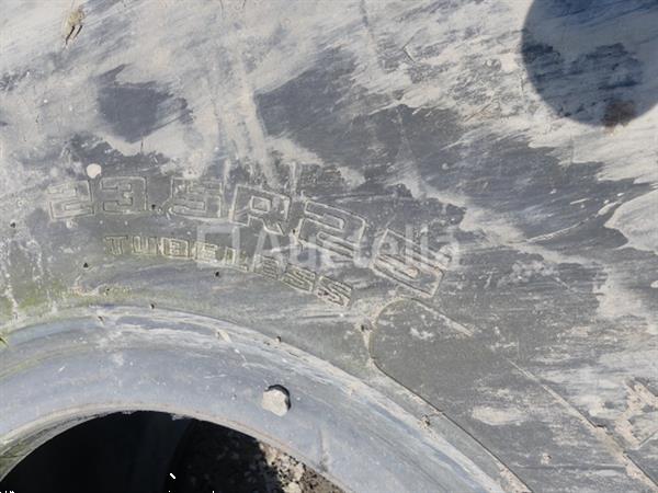 Grote foto goodyear 23.5 r 25 band voor bouwmachines agrarisch wielen