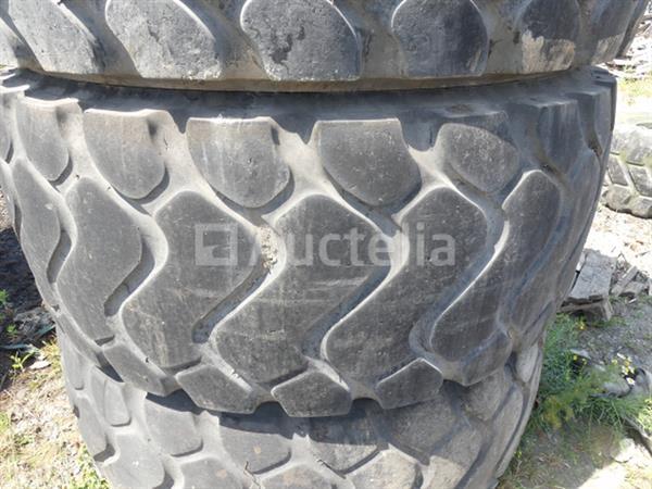 Grote foto 4 michelin 26.5 r 25 banden voor bouwmachines agrarisch wielen