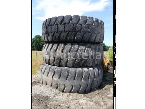 Grote foto 6 michelin bouwmachines banden 36 00 r 51 agrarisch wielen