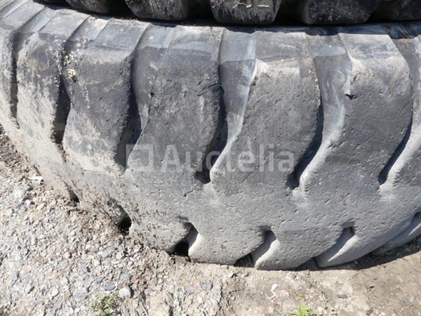 Grote foto 6 michelin bouwmachines banden 36 00 r 51 agrarisch wielen