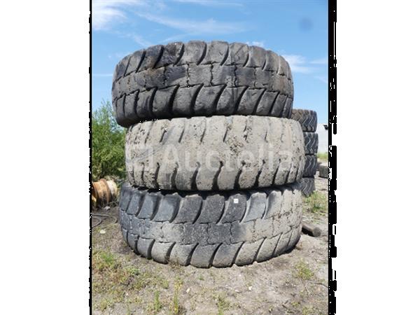 Grote foto 6 michelin bouwmachines banden 36 00 r 51 agrarisch wielen