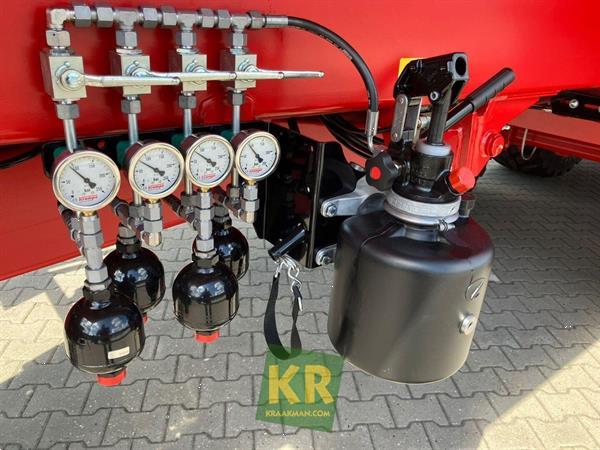 Grote foto krampe big body 900 697403 agrarisch aanhangwagens