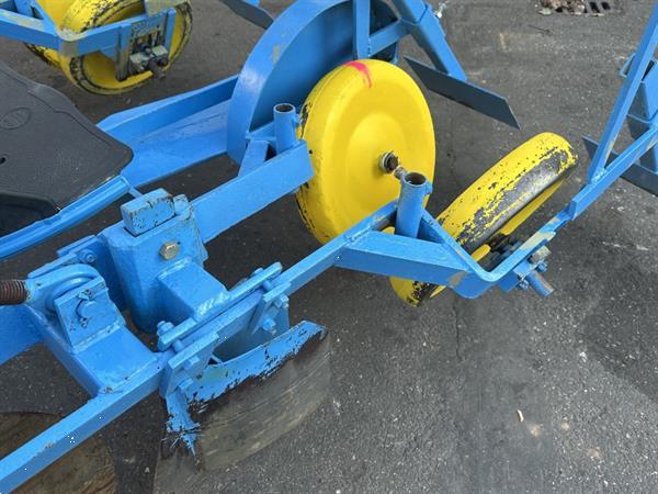 Grote foto plantmachine 2 rijen voor bomen agrarisch zaaimachines
