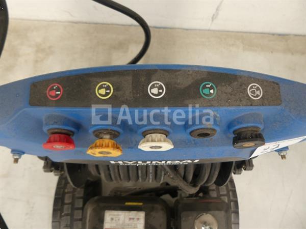 Grote foto hyundai lb 180g benzine hogedrukreiniger doe het zelf en verbouw onderdelen en accessoires