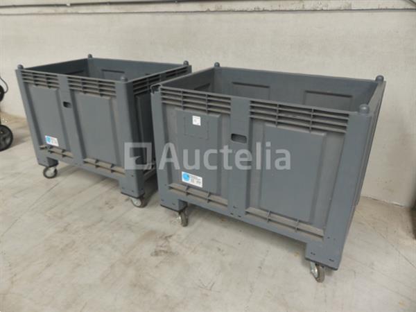 Grote foto 2 kunststof bakken op wielen doe het zelf en verbouw gereedschappen en machines