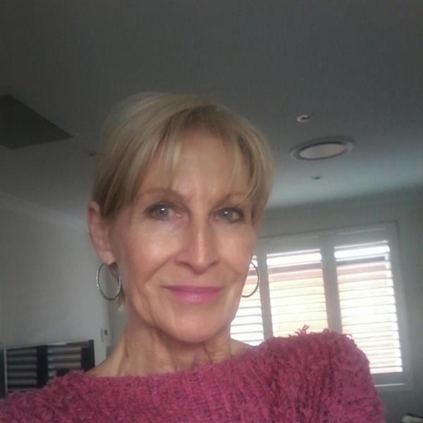 Grote foto samen nog een mooie toekomst opbouwen contacten en berichten vrouw zoekt man