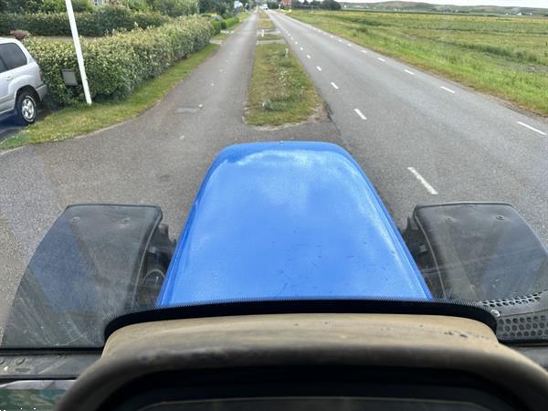 Grote foto new holland tm 140 agrarisch tractoren