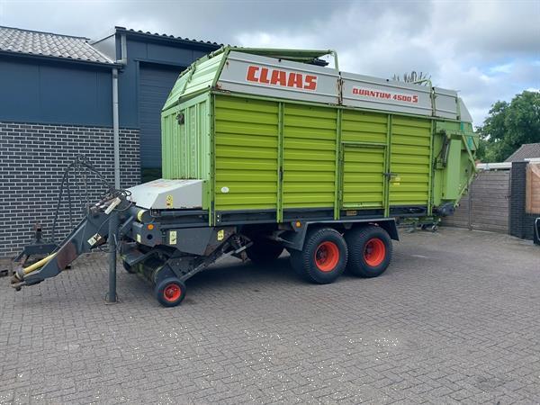 Grote foto claas quantum 4500 s opraapwagen met doseerwalsen agrarisch opraapwagens