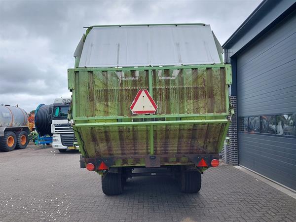 Grote foto claas quantum 4500 s opraapwagen met doseerwalsen agrarisch opraapwagens
