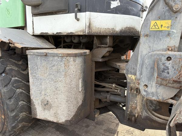 Grote foto o k l25.5 agrarisch shovels