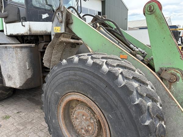 Grote foto o k l25.5 agrarisch shovels