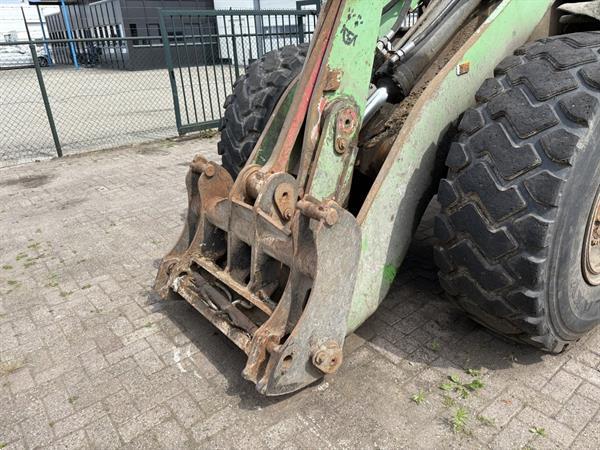 Grote foto o k l25.5 agrarisch shovels