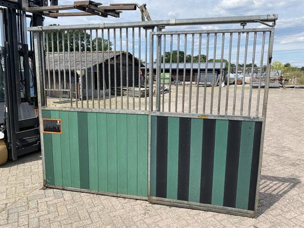 Grote foto paardenboxen 3x3 meter agrarisch stallen